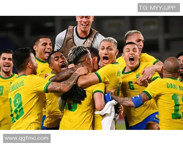 足球明星合照瞬间揭秘与背后故事分享的精彩时刻 足球明星合照瞬间揭秘与背后故事分享的精彩时刻