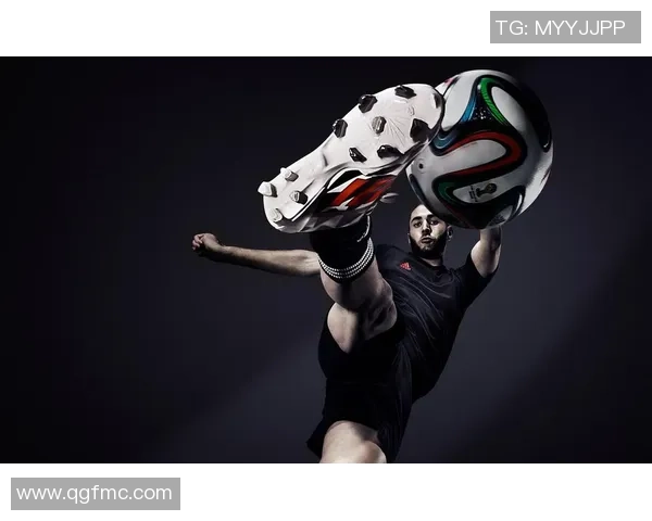 足球明星赛场发型大赏各式风格尽显个性魅力与时尚态度 足球明星赛场发型大赏各式风格尽显个性魅力与时尚态度